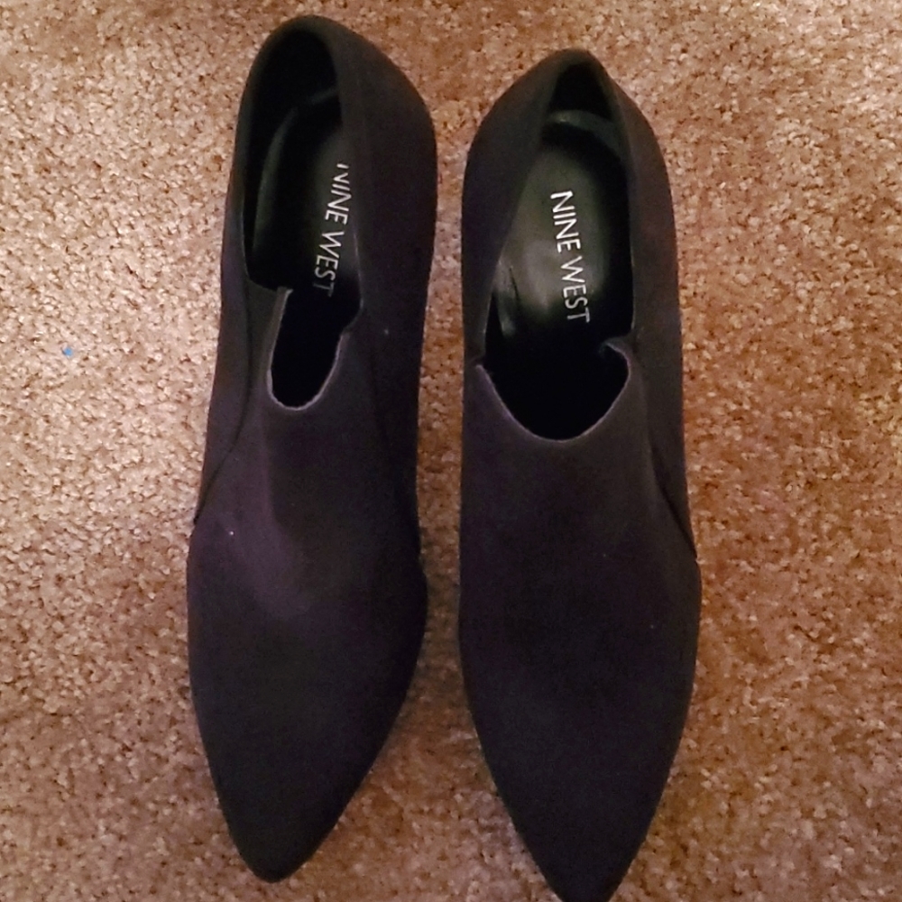 Nine West Black Suede Bootie size 9.5